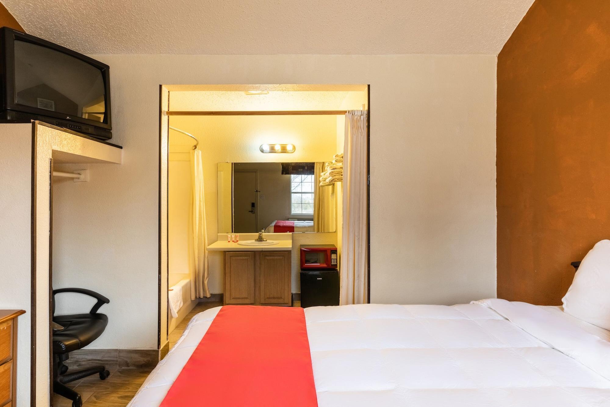 Oyo Hotel Decatur Tx Hwy 287 Northwest Zewnętrze zdjęcie