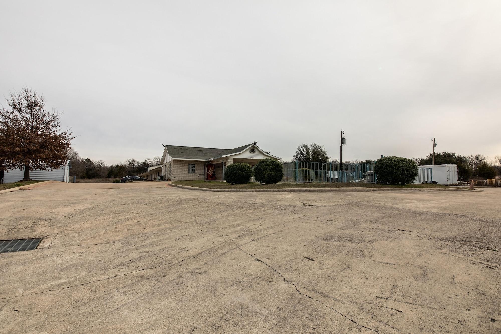Oyo Hotel Decatur Tx Hwy 287 Northwest Zewnętrze zdjęcie